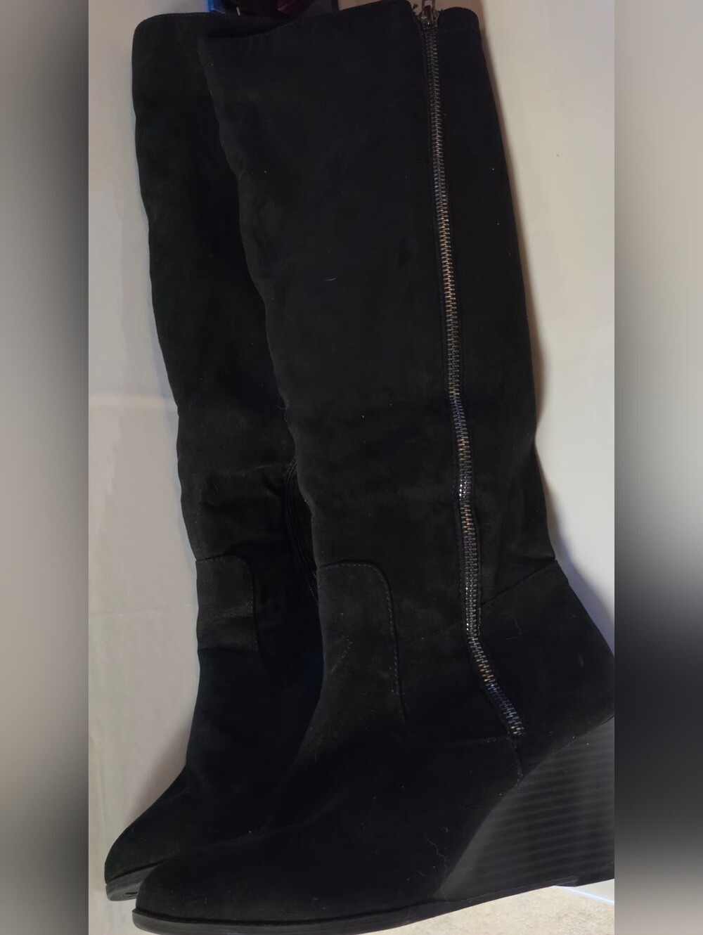 Delia Knee High Boots Size 8.5W